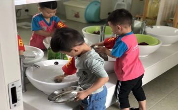 小班月班务工作总结6篇