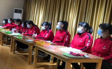 2024幼儿小班保育员月总结推荐7篇
