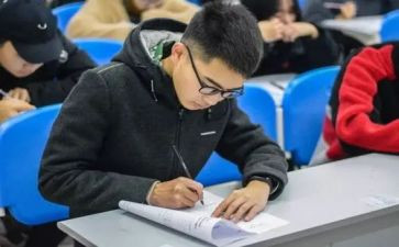 初级教师个人述职报告5篇