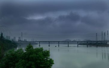 风雨之后见彩虹的作文7篇