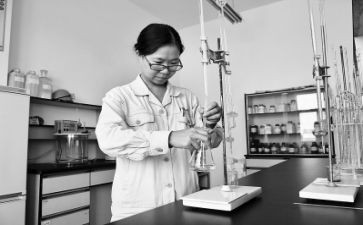 分析工年终工作总结7篇