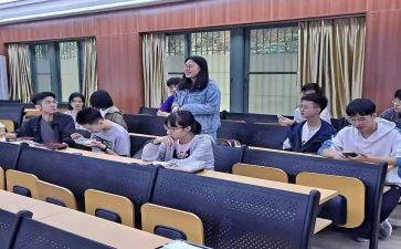副班长竞选演讲稿参考6篇