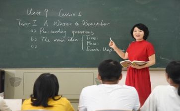 体育教师年度总结报告8篇
