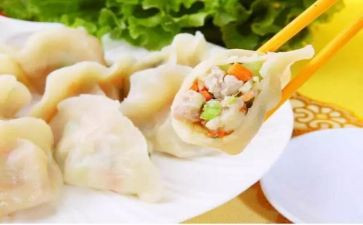 过年吃饺子的作文模板7篇