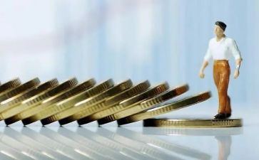 金融述职报告8篇