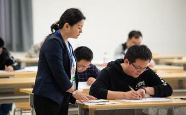 考试总结教师发言稿7篇