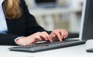 客服年终述职报告5篇