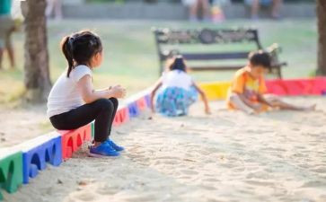 幼儿玩轮胎教案8篇