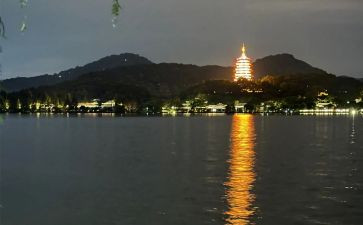 西湖游记作文参考6篇