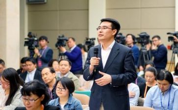 新闻墙的作文优质8篇