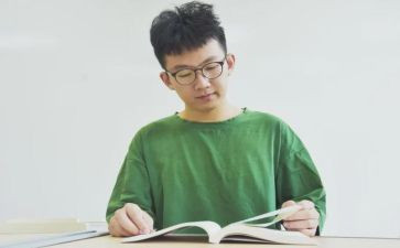 北大学霸的演讲稿模板6篇