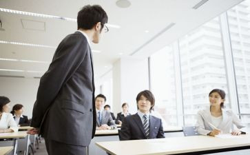 银行职员年工作总结模板6篇
