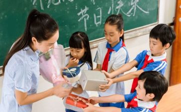 教师中二职称述职报告最新6篇